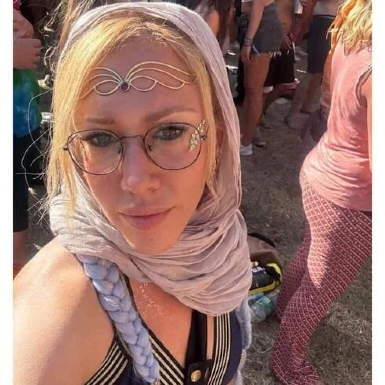שרונה שמוניס