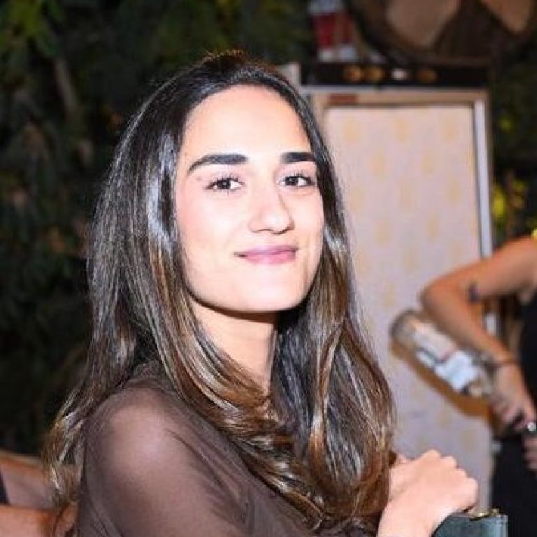 Norelle Manzuri